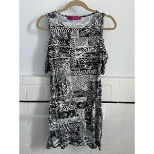 Black & White Off-Shoulder Sleeve Bodycon Dress